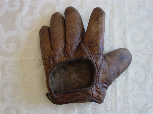 c. 1890's-00's Webless Crescent Back